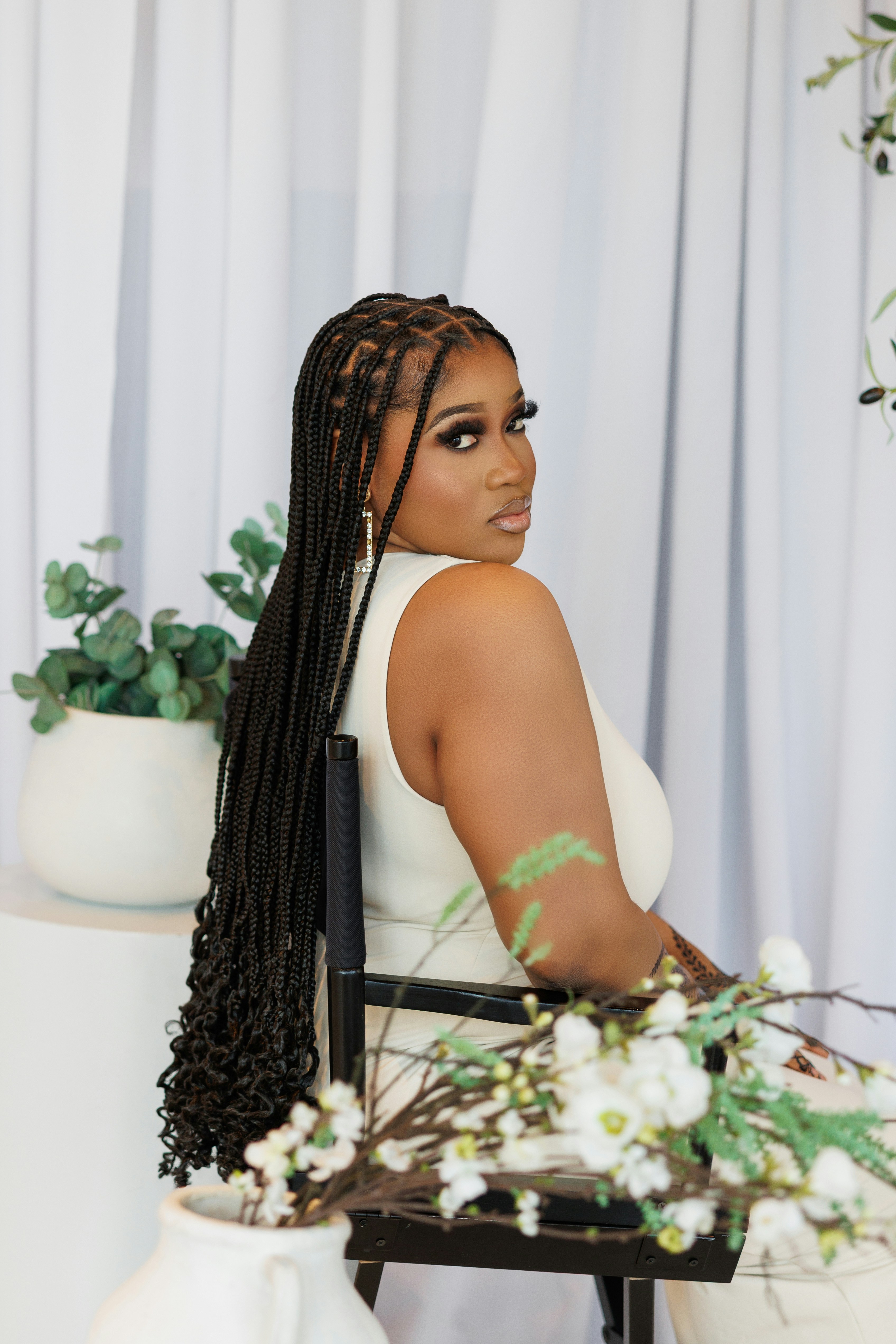 KNOTLESS BRAIDS